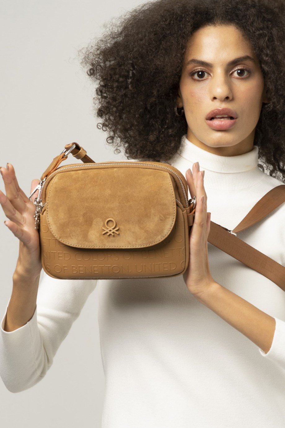 885-2K3 BENETTON ÇANTAA.CAMEL