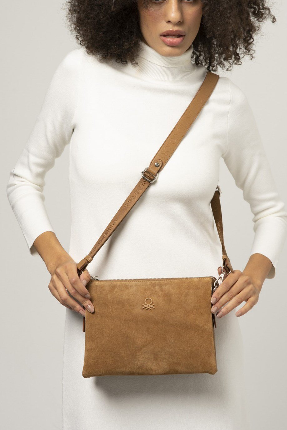 887-2K3 BENETTON ÇANTAA.CAMEL