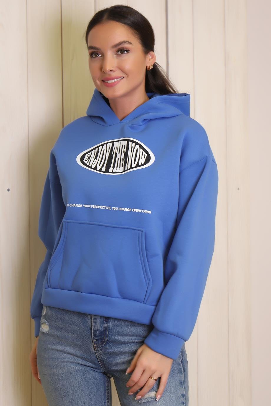 ADYESKAPÜŞONLU CEPLİ SAKS KADIN SWEATSHİRT  3616-2K3