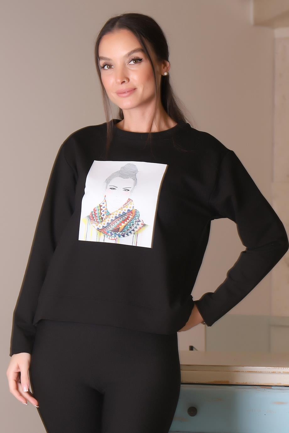 BEBE PLUSKIZ BASKILI SIFIR YAKA SİYAH KADIN SWEATSHİRT  28176-2K4