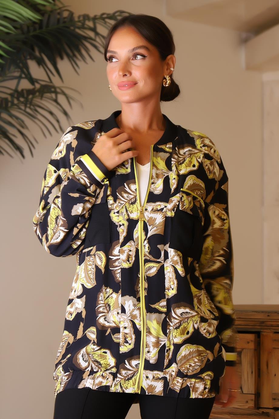 HUKKAHAKİM YAKA FERMUARLI DESENLİ KADIN CEKET 6015-2Y4