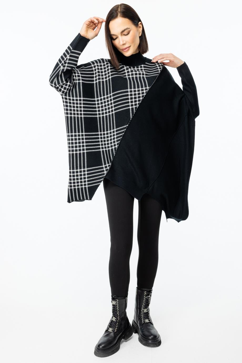 ONTEKSÖNÜ PARÇALI DESENLİ SİYAH KADIN TUNİK 45390-2K5