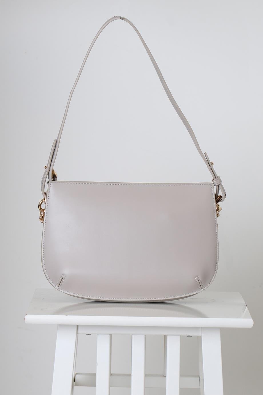 SISLEY-BENETTONZİNCİR DETAYLI GRİ KADIN KOL ÇANTASI 011-2Y4