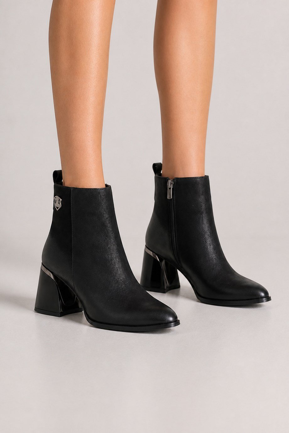 VENÜS2552003-2K7 VENÜS BOT-SİYAH M