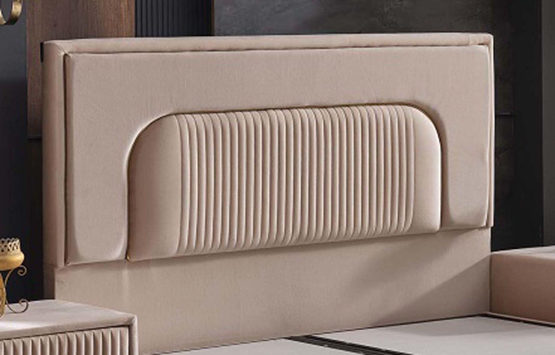 Dream Cloud Baza Başlığı