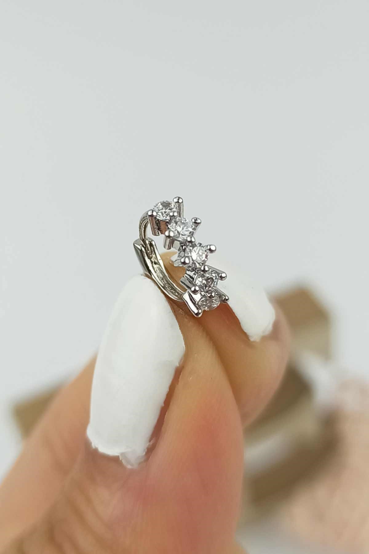 316 L Cerrahi Çelik Sıra Taşlı Halka Piercing TrPiercing070 Pier32003