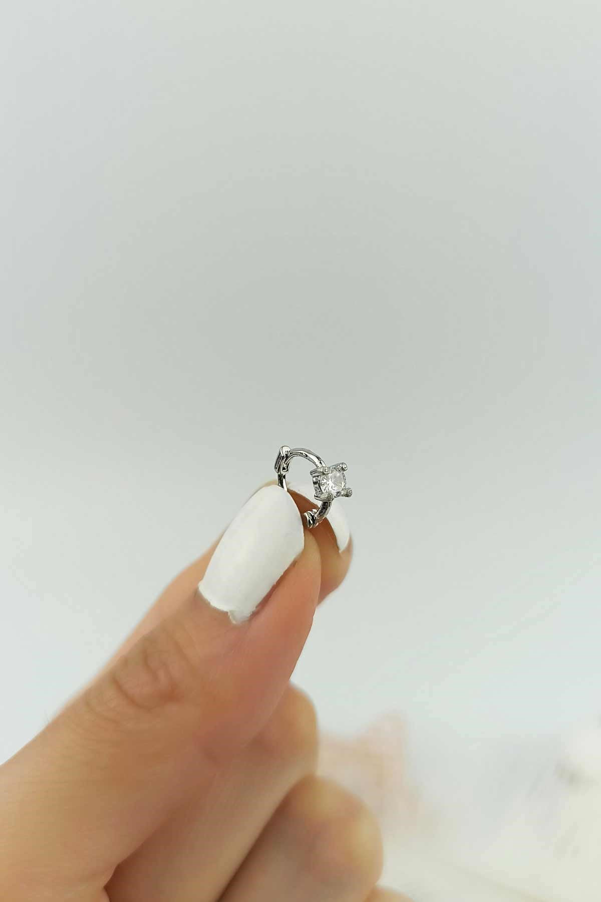 316 L Cerrahi Çelik Tek Taşlı Halka Piercing TrPiercing069 Pier32003