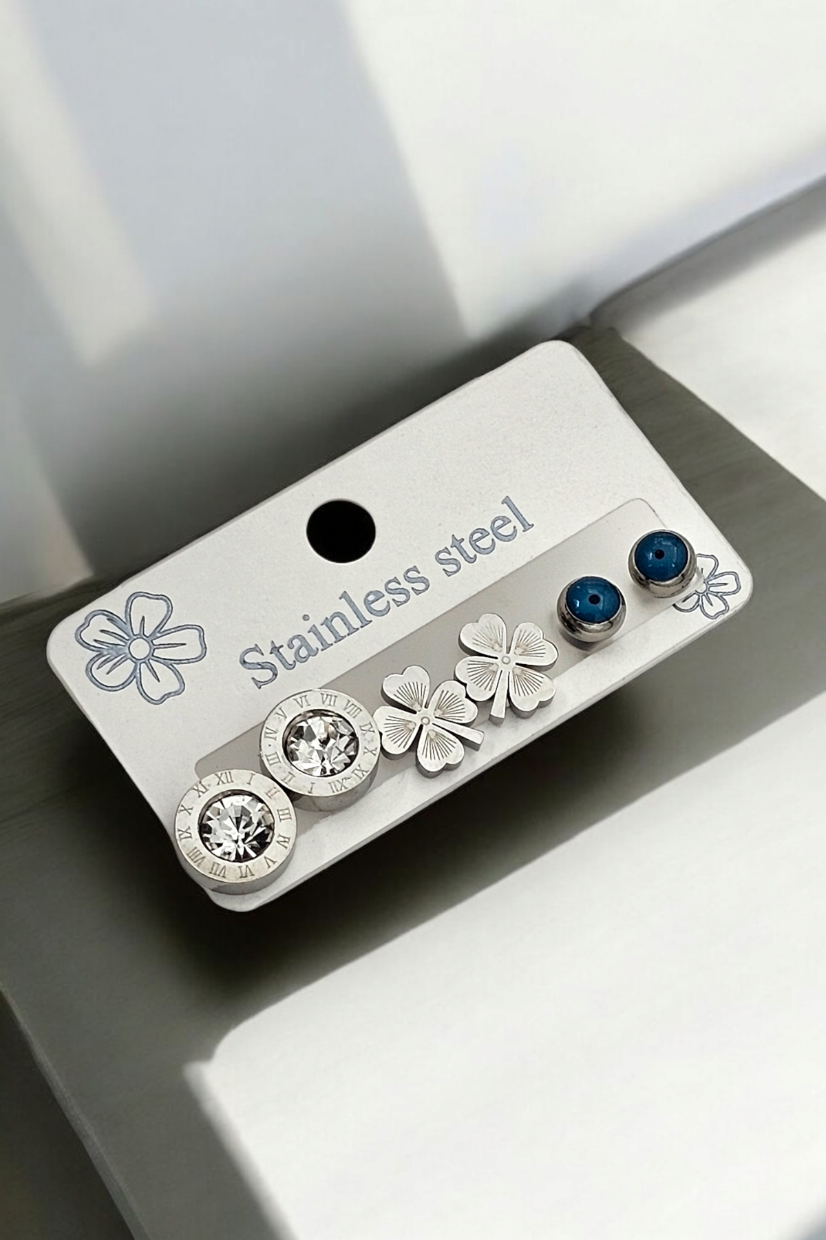 Çelik 6'lı Yonca Küpe Komin 35601