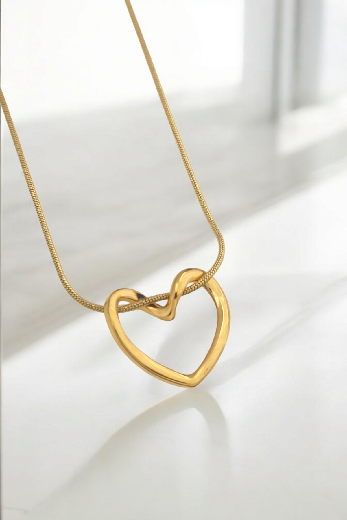 Çelik İçi Boş Kalp Bileklik