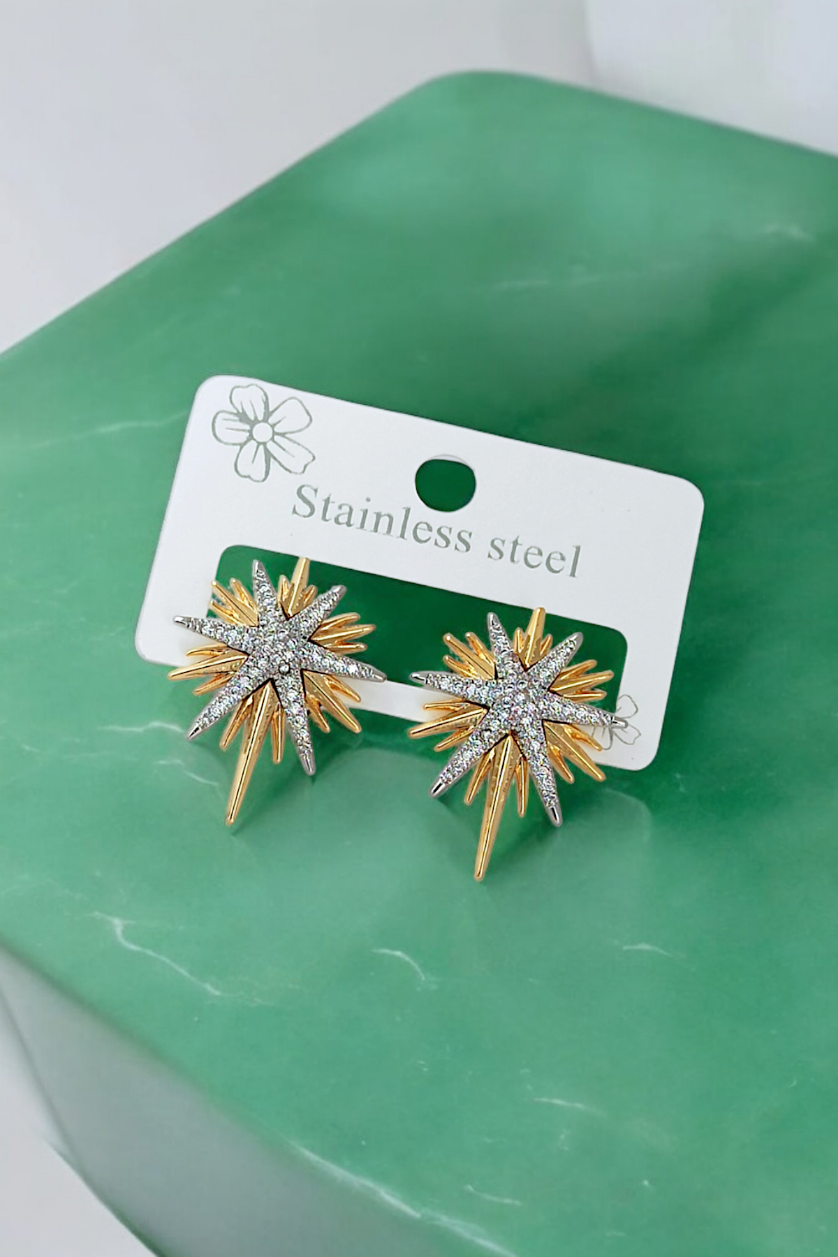 Çelik Taş İşlemeli Plaka Kuzey Yıldız Küpe