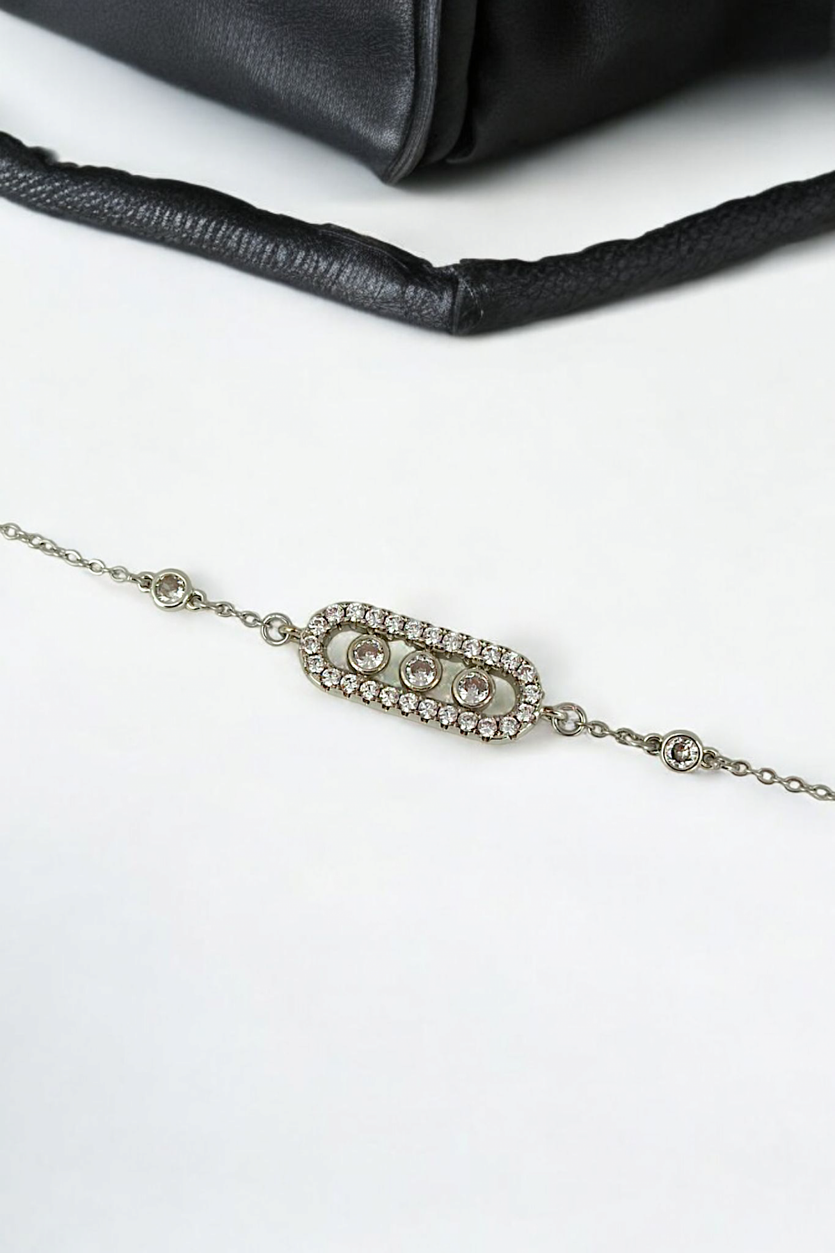 Çelik Taşlı Bileklik Taşlı Messika Bileklik 70840