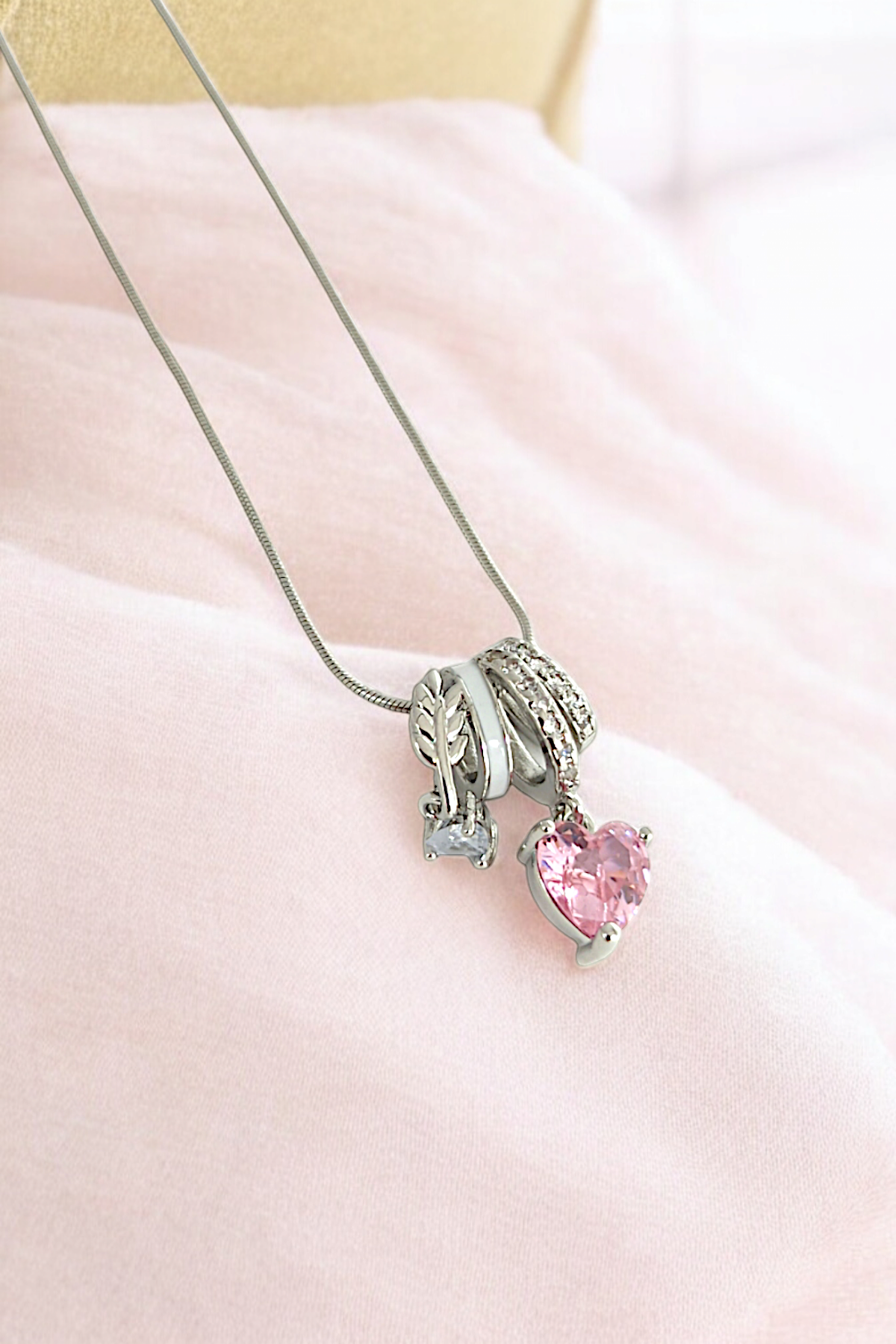 Çelik Taşlı Kalp Charm Kolye