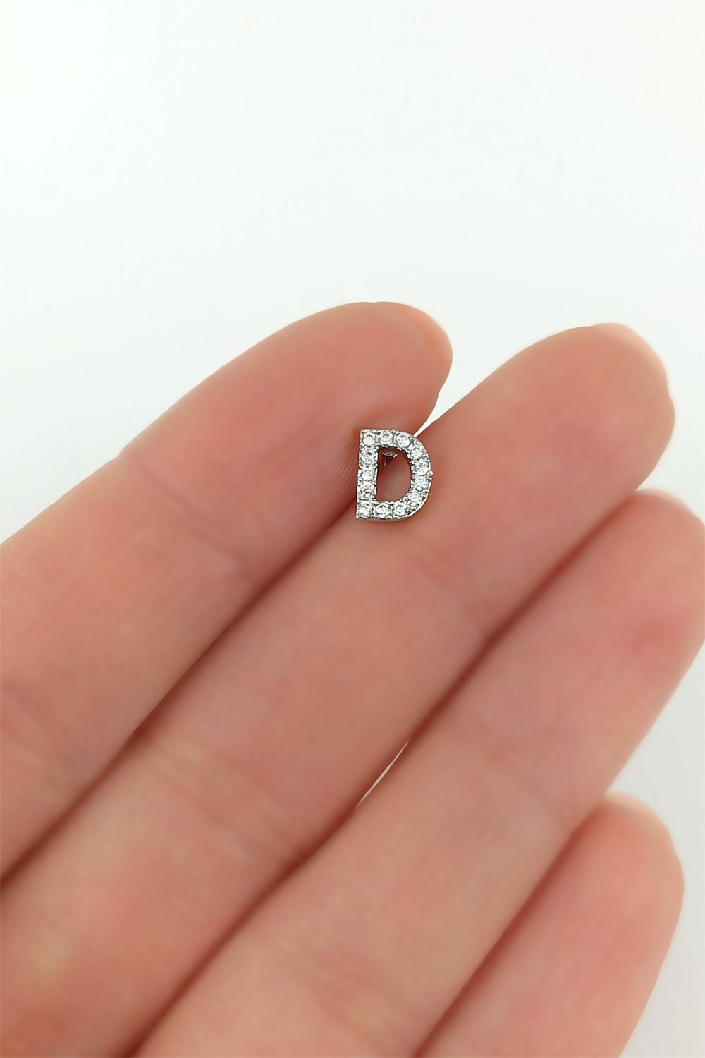 Gümüş Renk Harf Piercing - D HarfPiercing