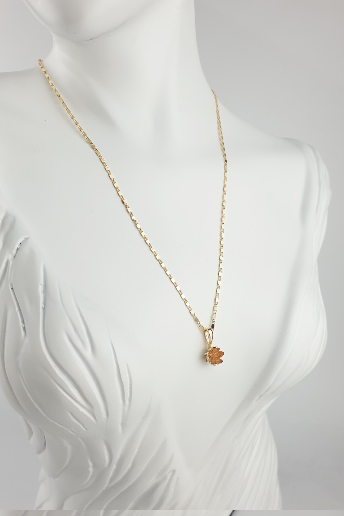 Lotus Çiçeği Kolye B350