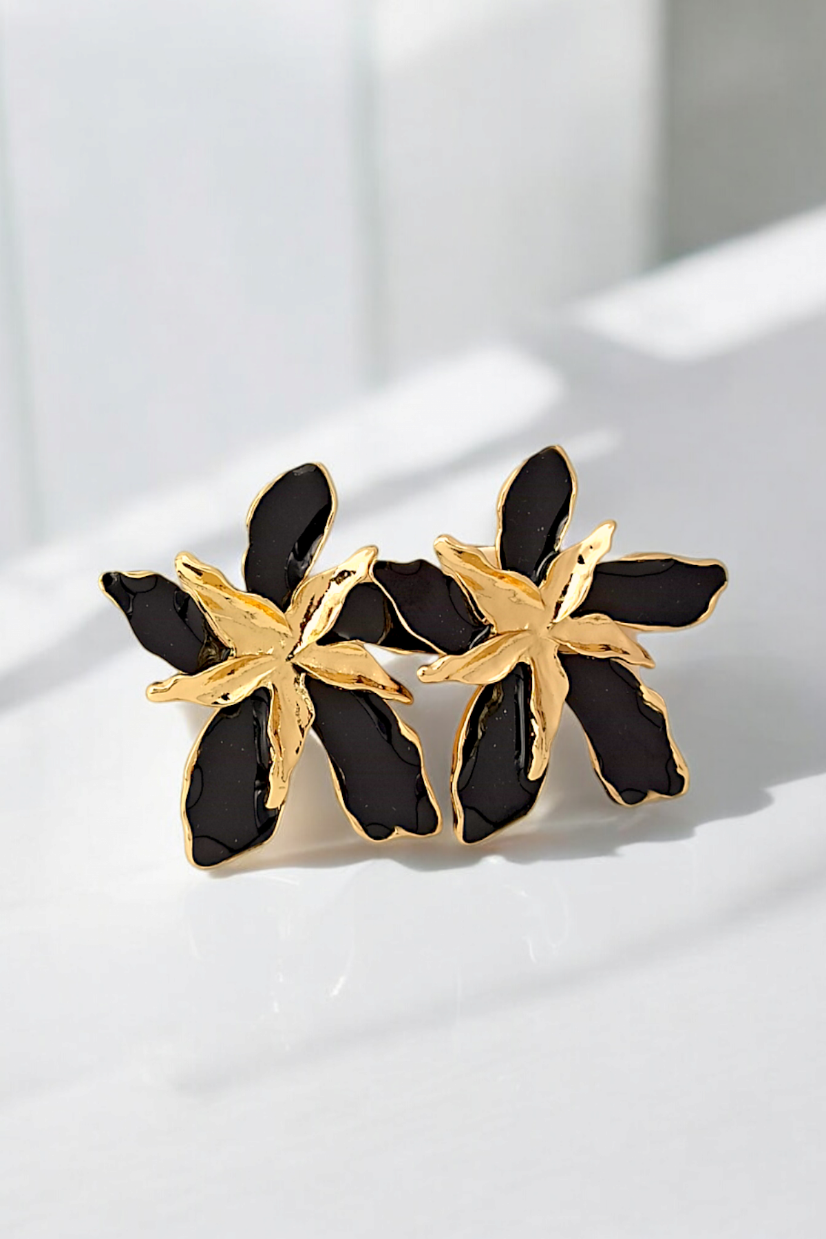 Plaka Mineli Çiçek Küpe