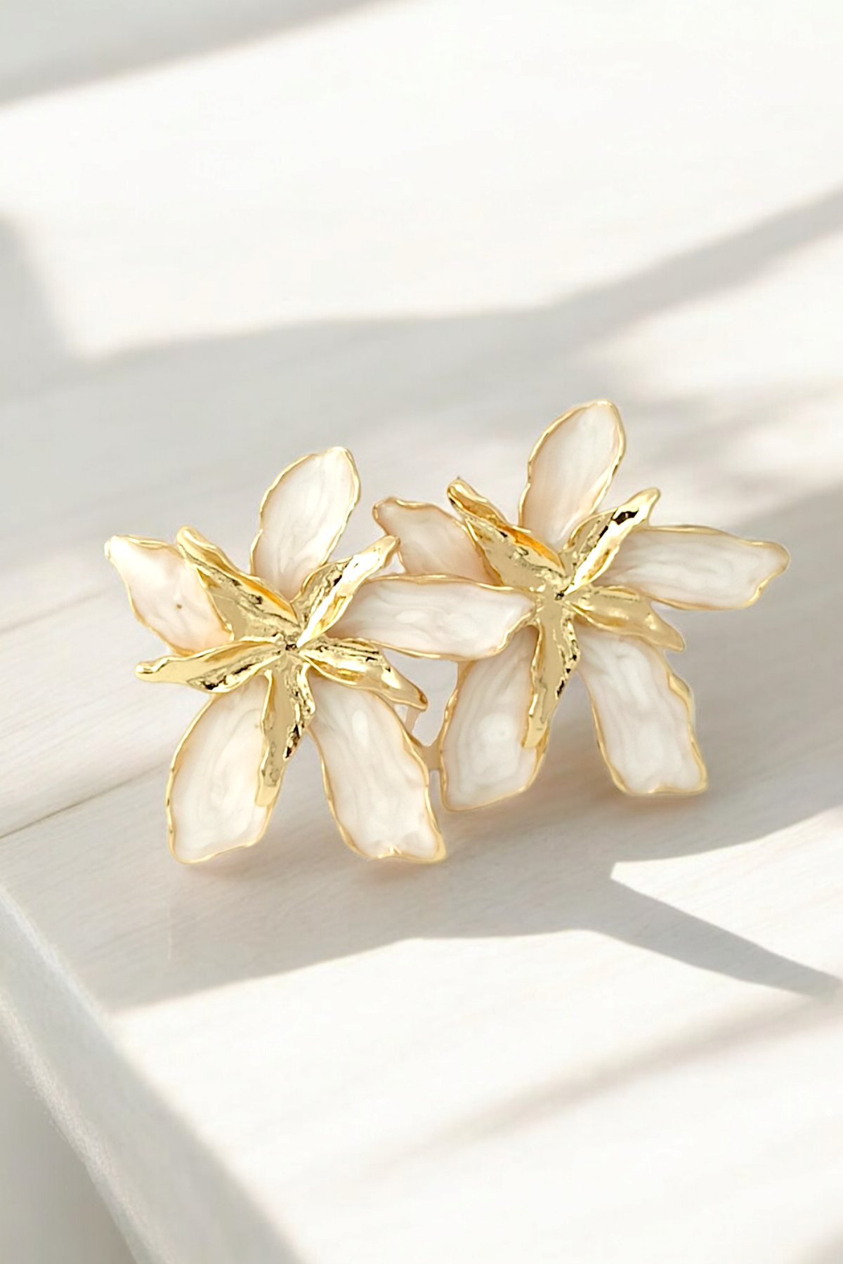 Plaka Mineli Çiçek Küpe