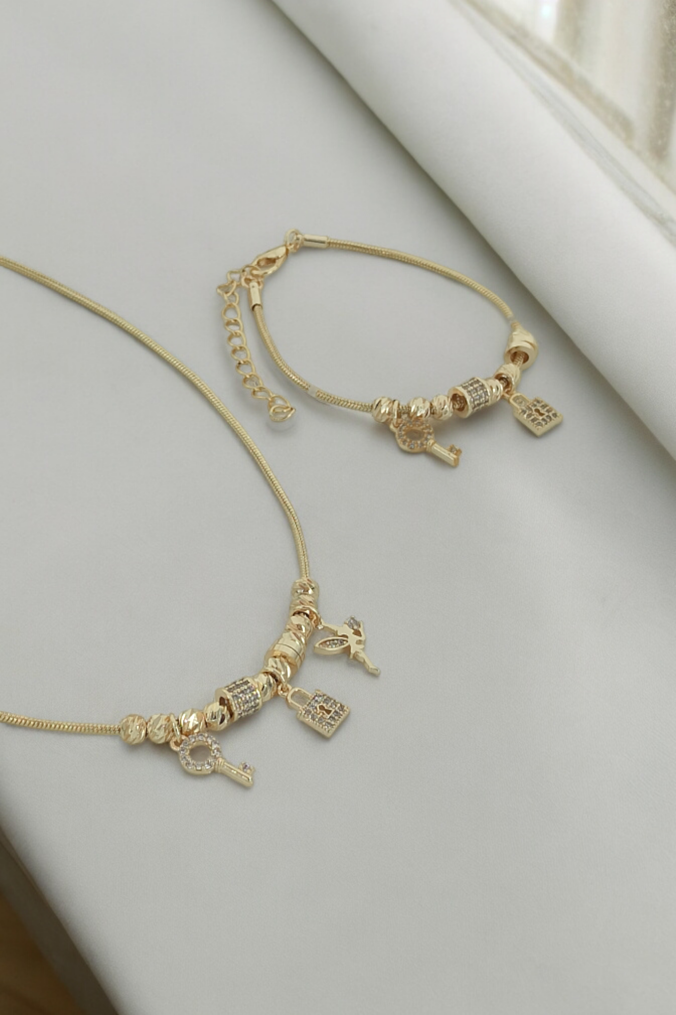 Premium 2'li Taşlı Dorika Su Perisi Kolye Küpe Set