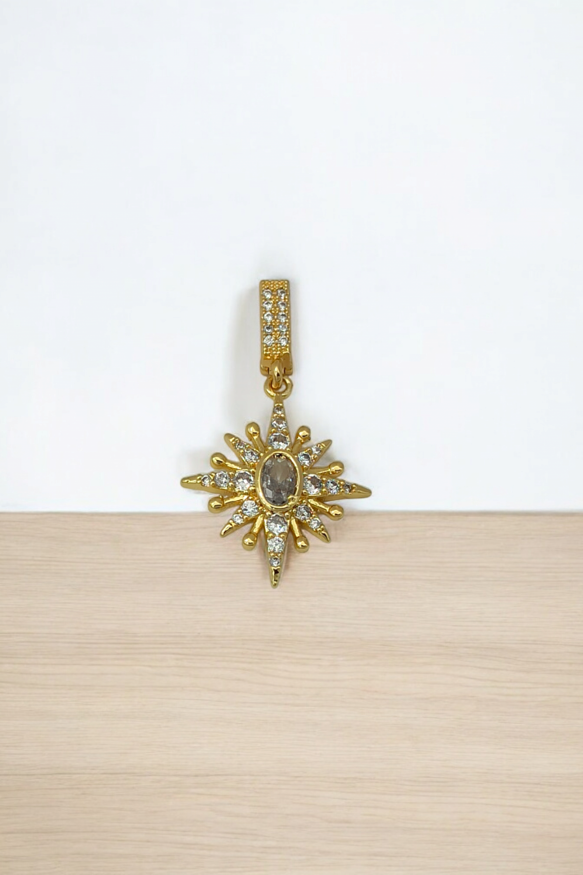 Premium Ajda Charm Taşlı Kuzey Yıldız Charm