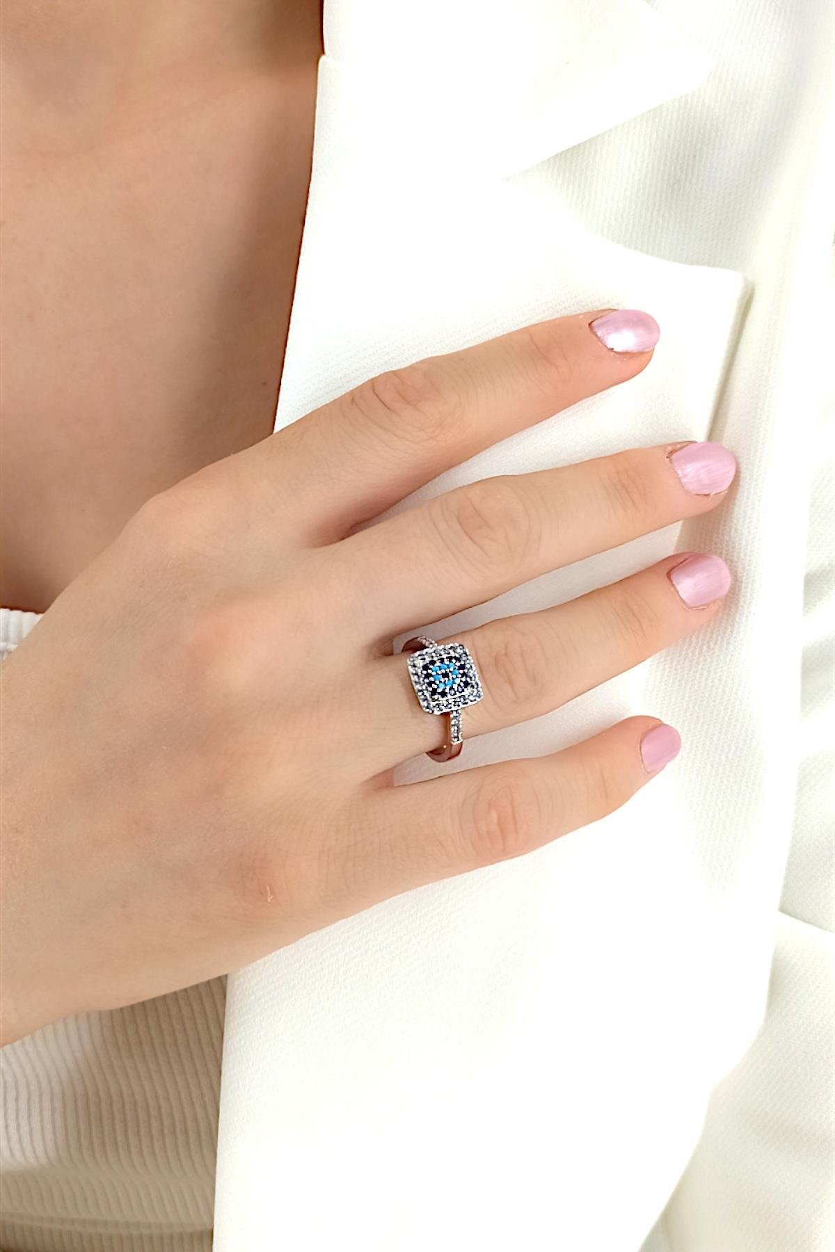 Premium Ayarlanabilir Nazar Boncuk Kare Yüzük