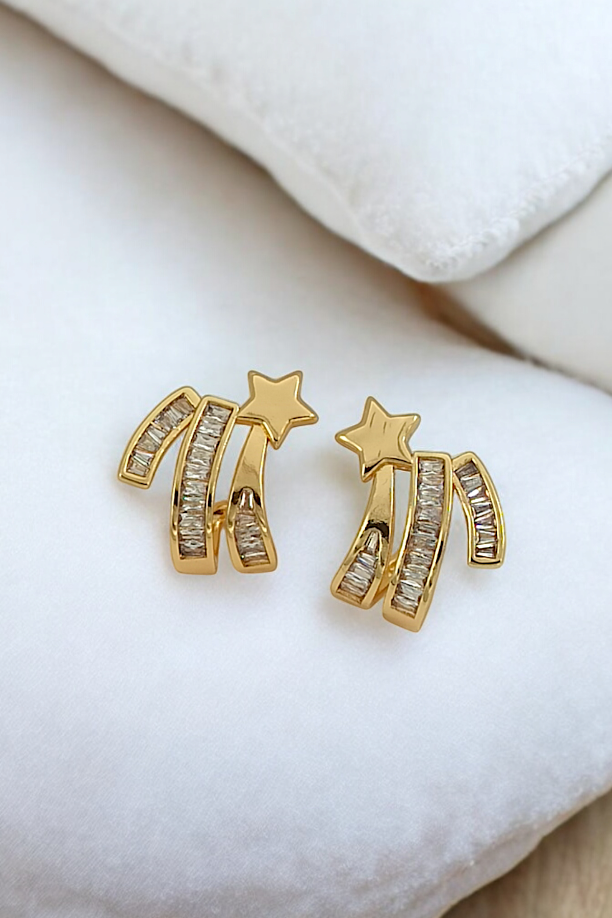 Premium Baget Taşlı Plaka Yıldız Küpe 35649