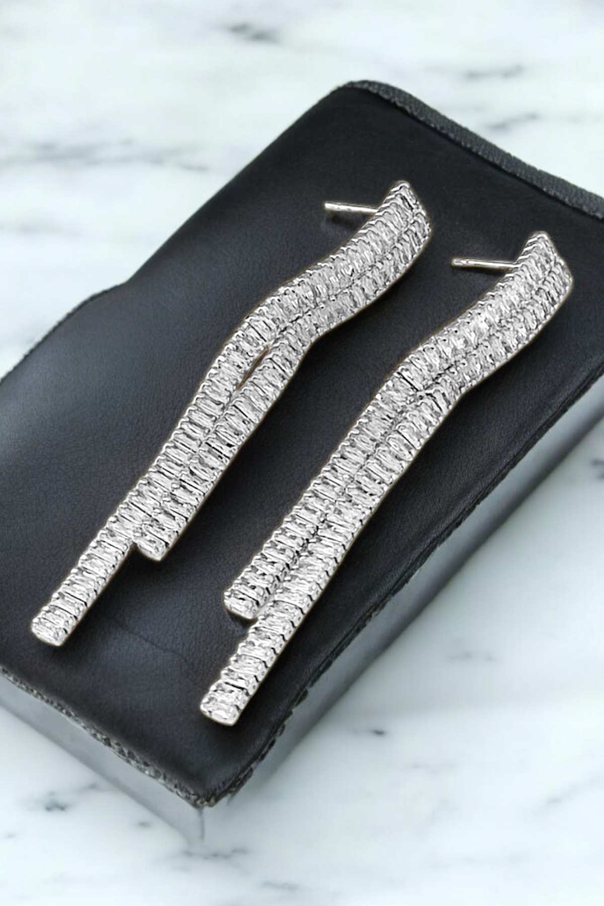 Premium İnce Baget Su Yolu Küpe