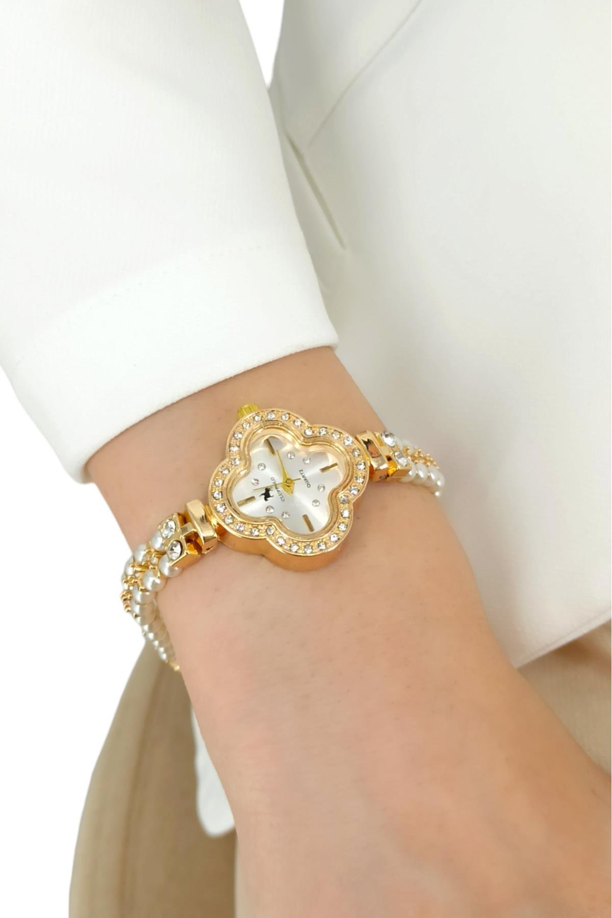 Premium İncili Kordon Taşlı Yonca Saat