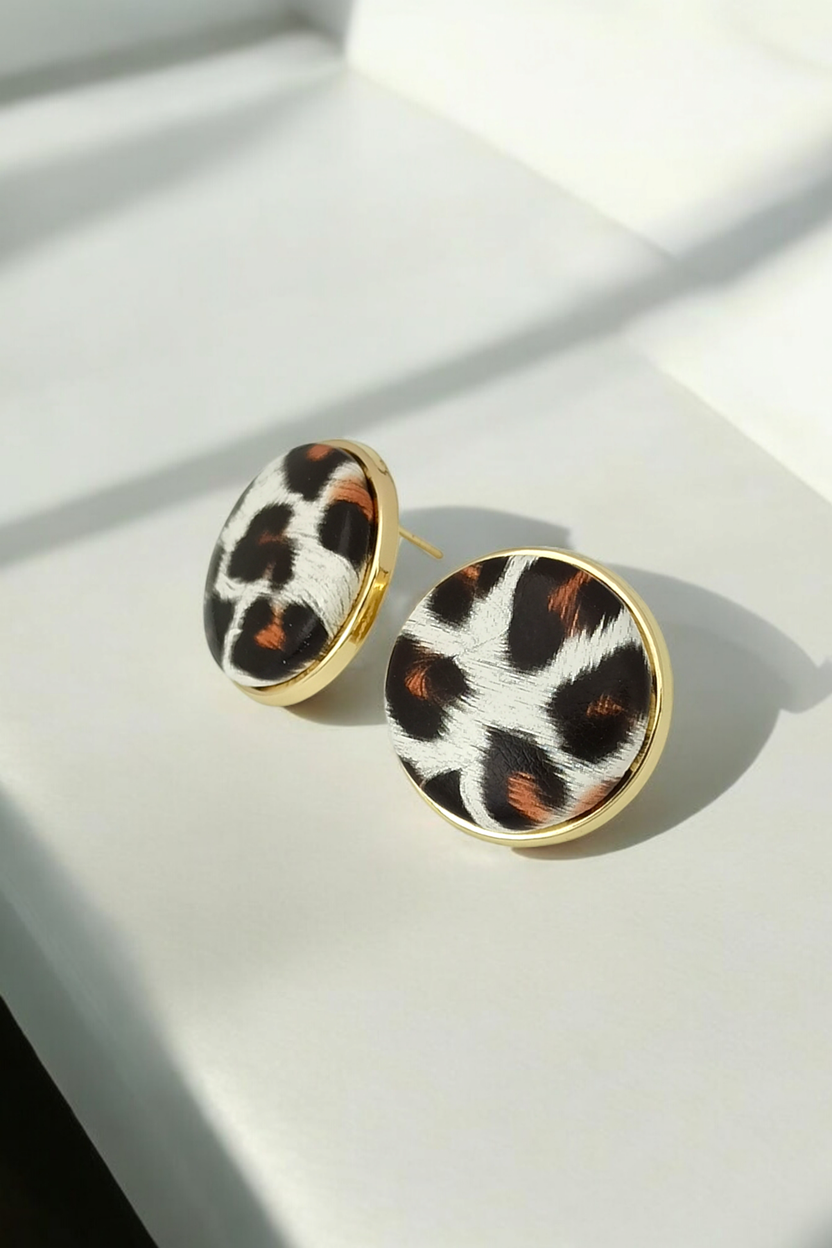 Premium Leopar Desenli Bombeli Yuvarlak Küpe