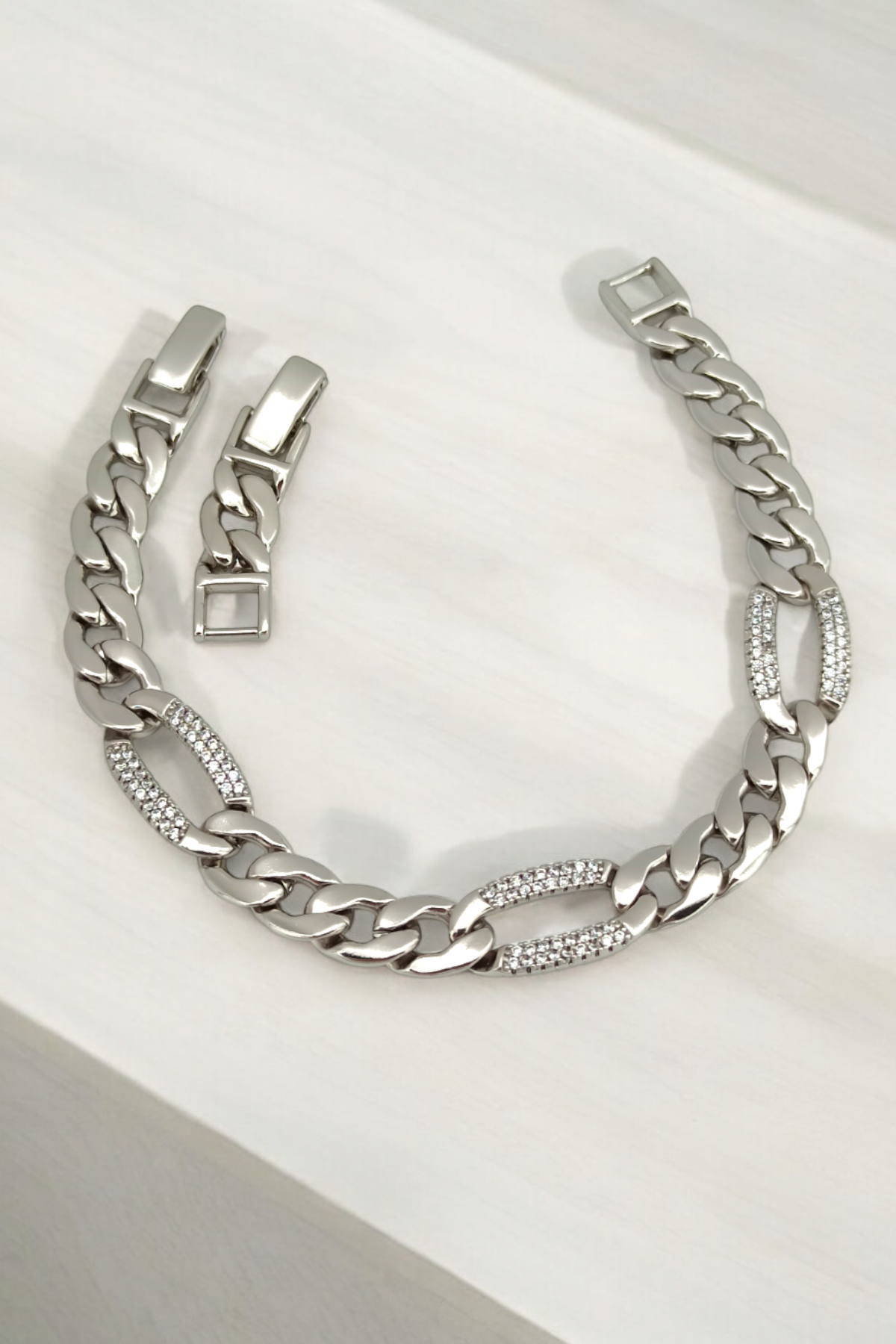 Premium Özel Seri Xuping Renk Atmaz Taşlı Klasik Zincir Bileklik