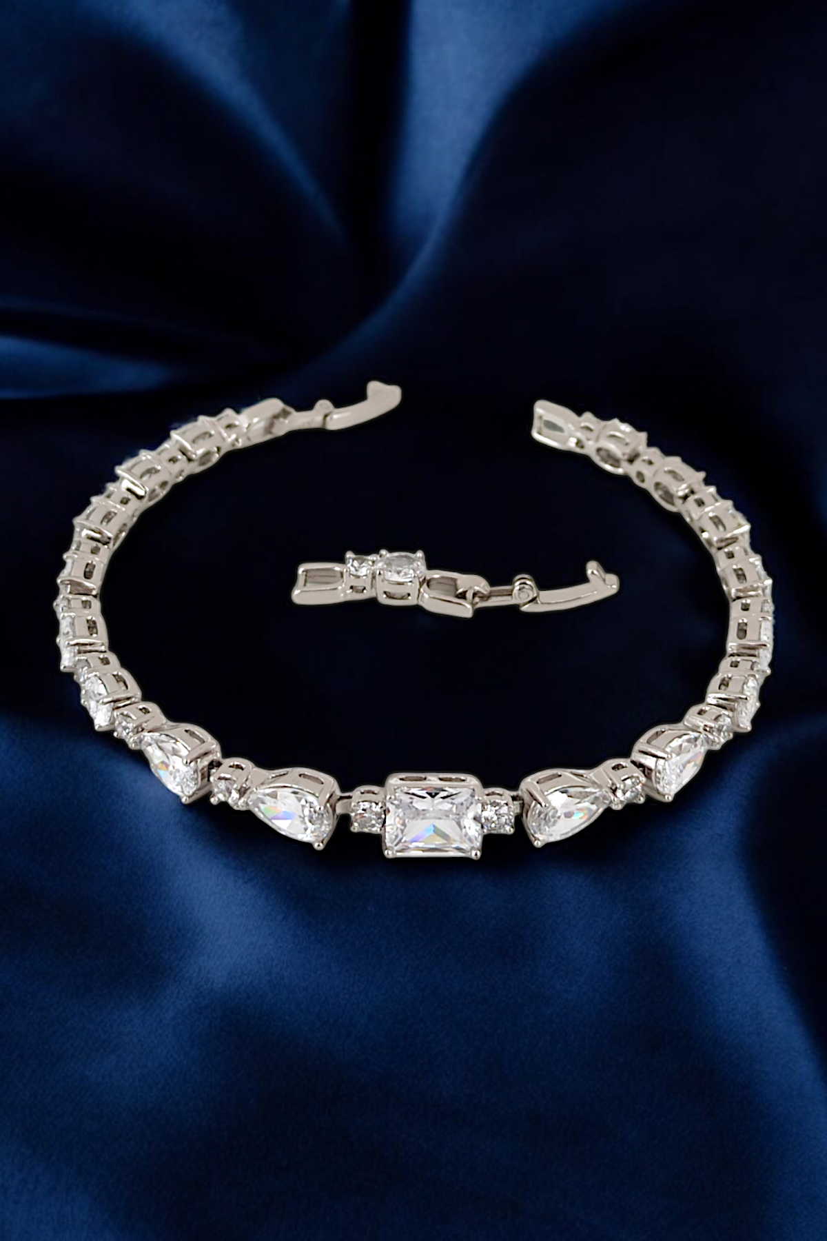 Premium Özel Seri Xuping Renk Atmaz Zirkon Damla Taş Bileklik