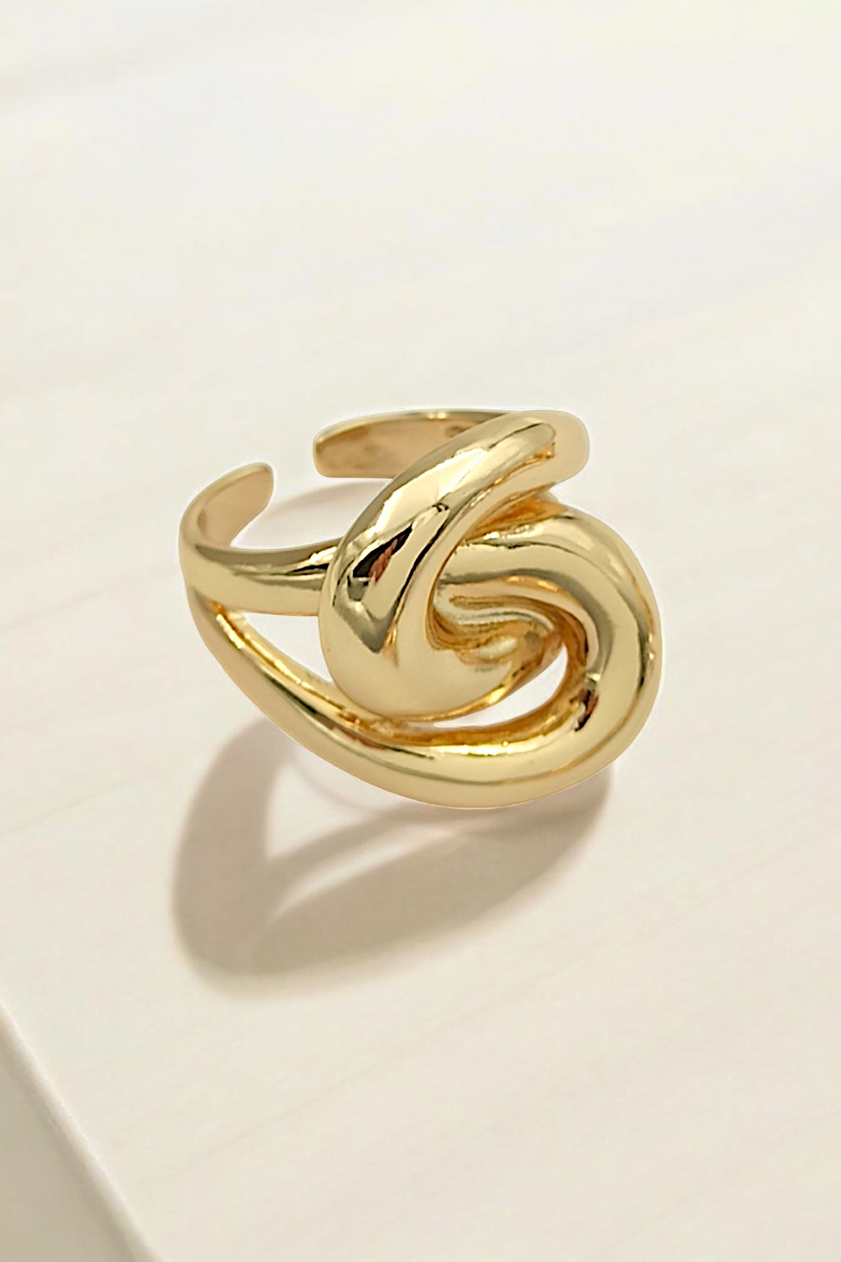 Premium Plaka Bombeli Düğüm Yüzük