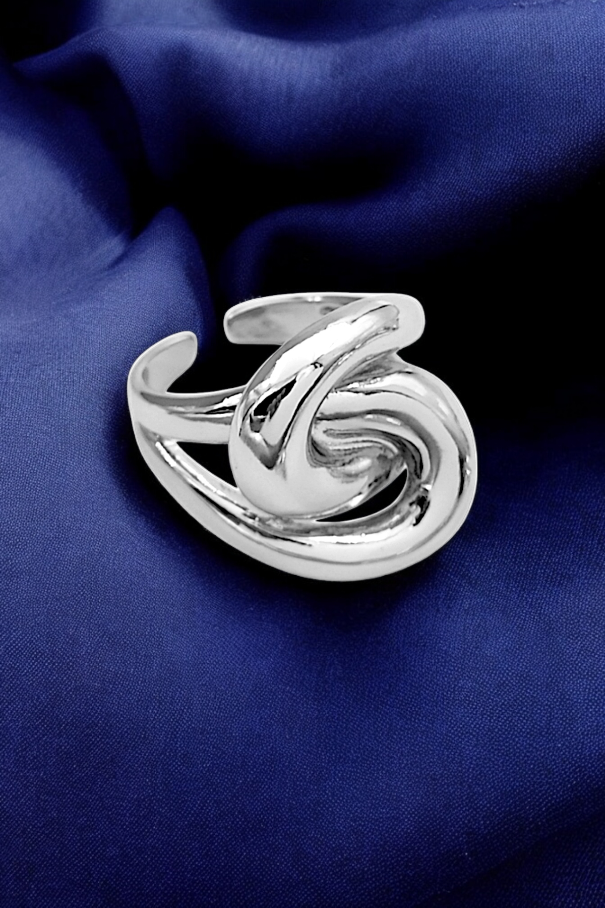 Premium Plaka Bombeli Düğüm Yüzük