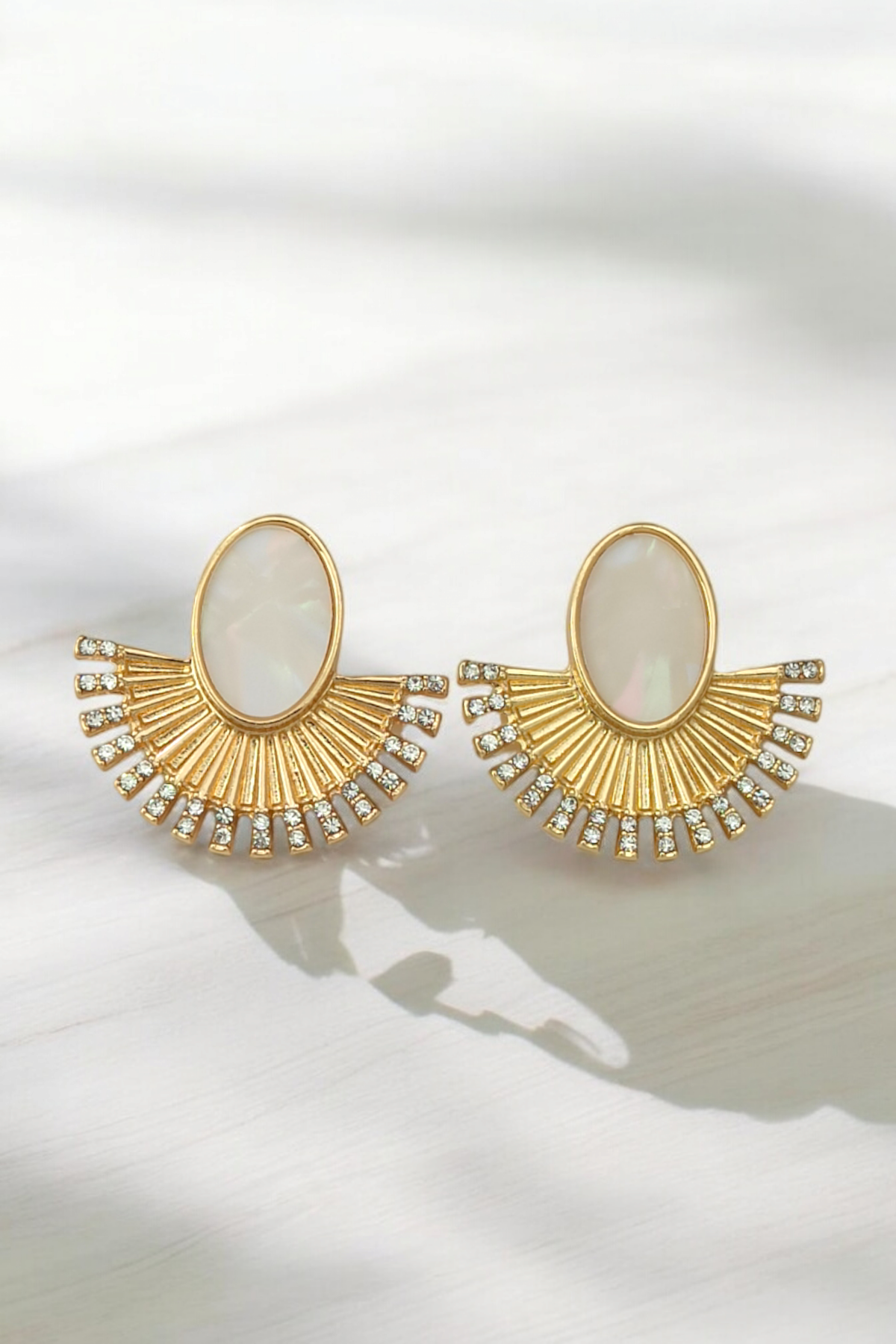 Premium Taşlı Mineli Tasarım Küpe