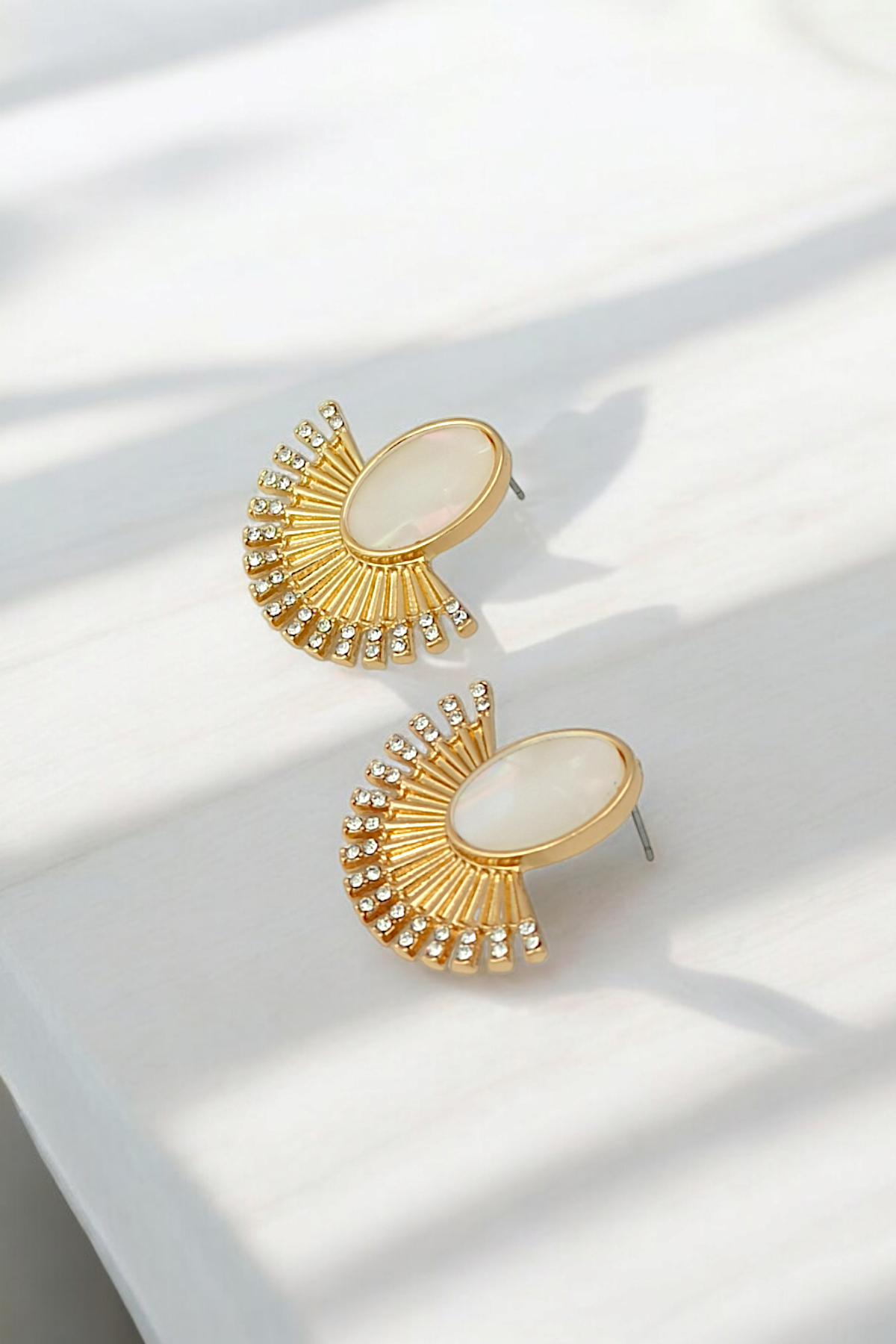 Premium Taşlı Mineli Tasarım Küpe