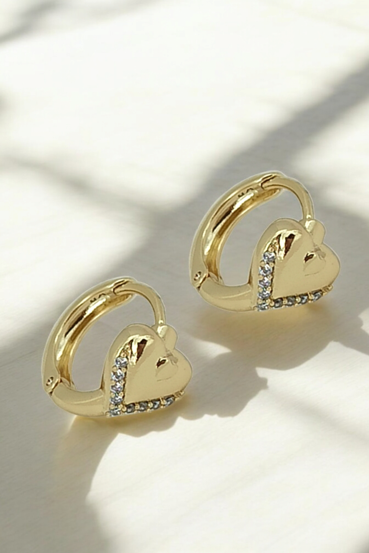 Xuping Renk Atmaz Bombeli Kalp Halka Küpe