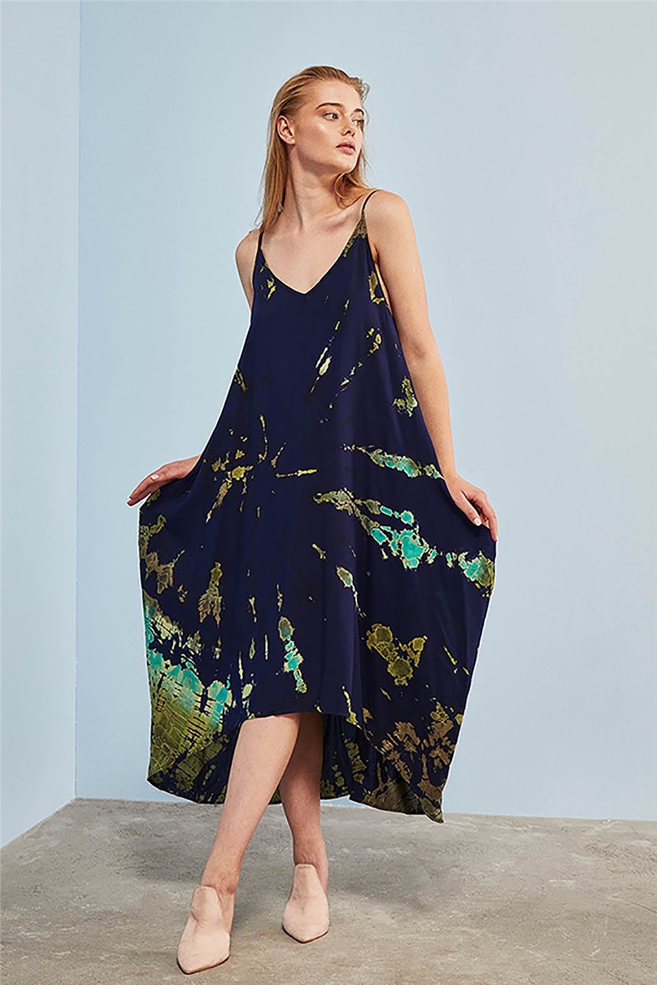 Askılı Batik Lacivert Salaş Elbise
