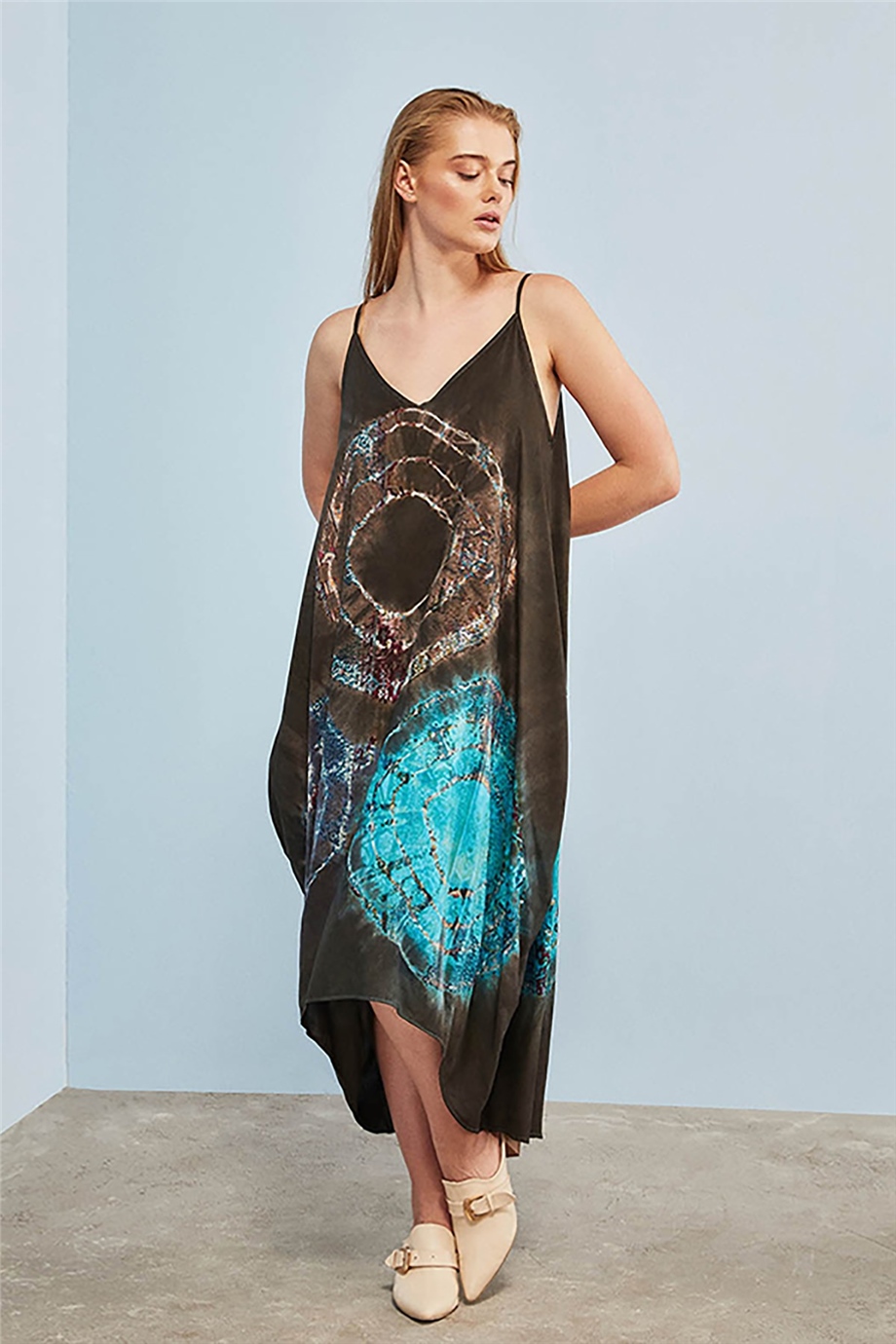 Askılı Batik Vizon Salaş Elbise