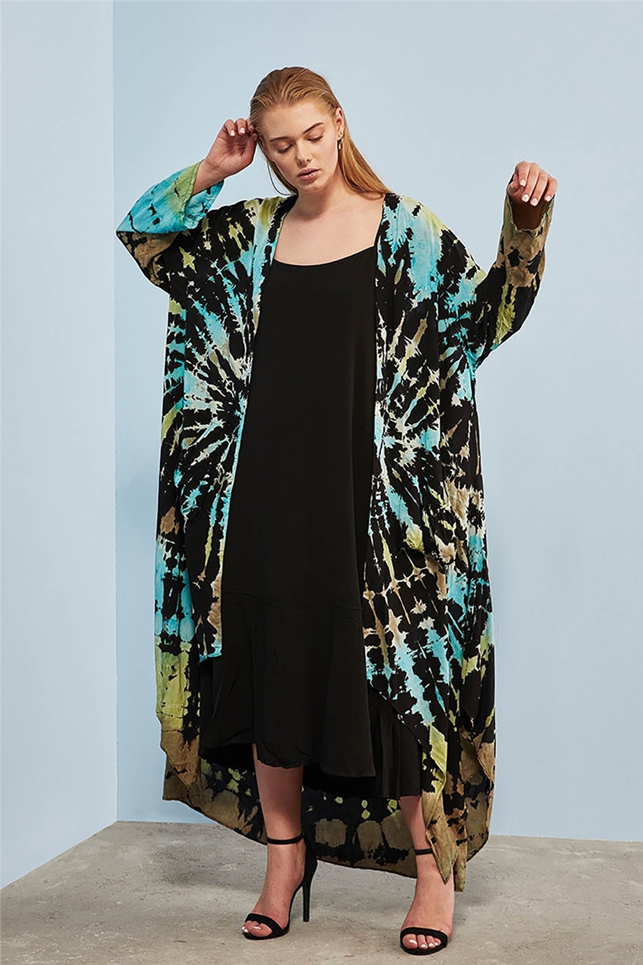 Batik Siyah Kaftan