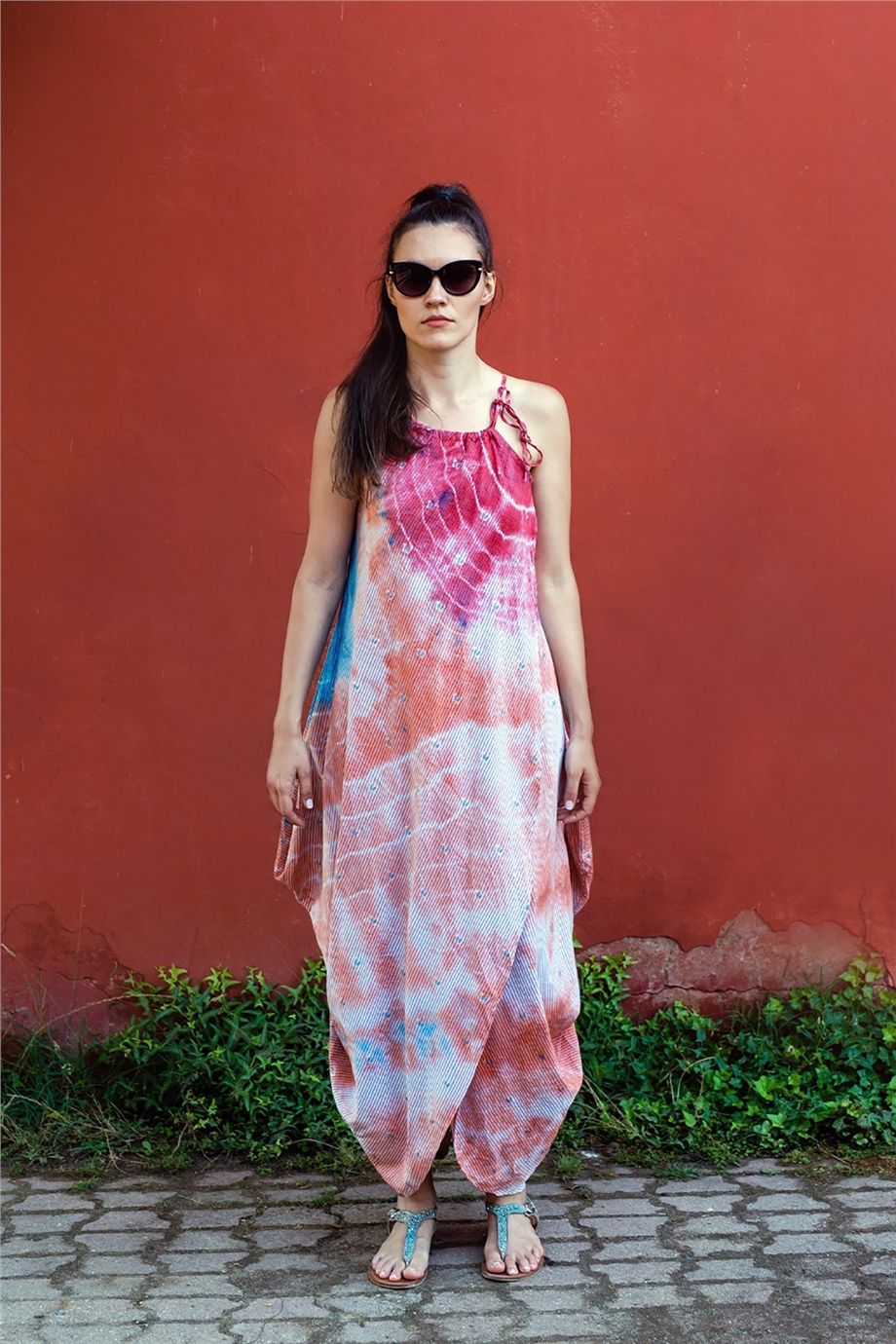 Batik Yırtmaçlı Pembe Elbise
