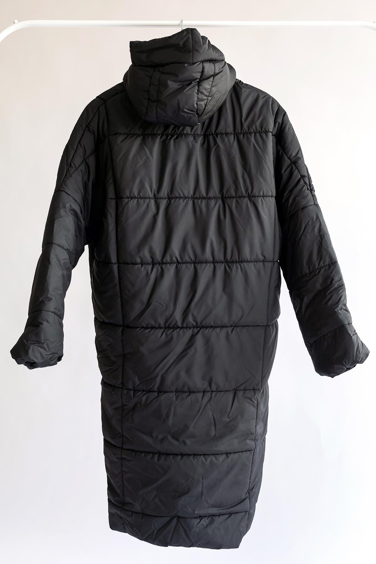 Siyah Oversize Uzun Şişme Mont