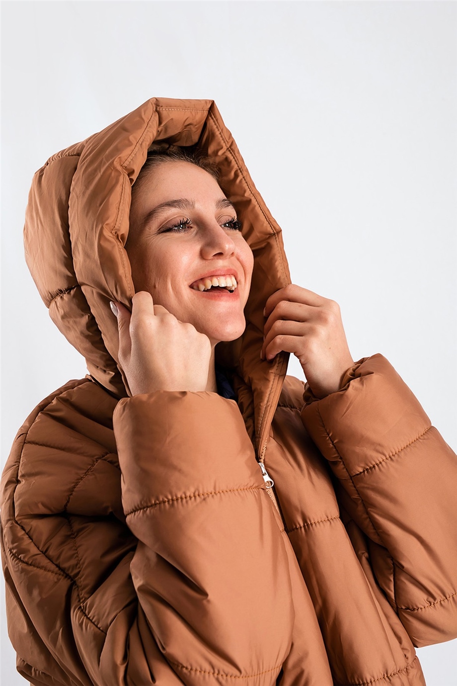 Sütlü Kahve Oversize Şişme Mont
