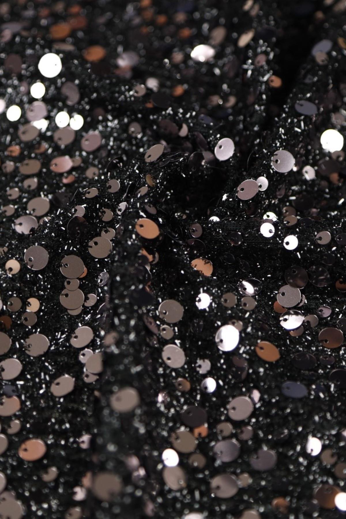 ANALI KIZLI BÜYÜK DESEN C#3 GÜMÜŞ/SİYAH - Kumaş Deposu