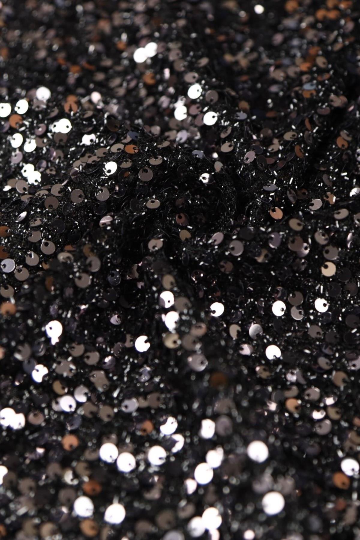 ANALI KIZLI KÜÇÜK DESEN C#6 GÜMÜŞ SİYAH - Kumaş Deposu