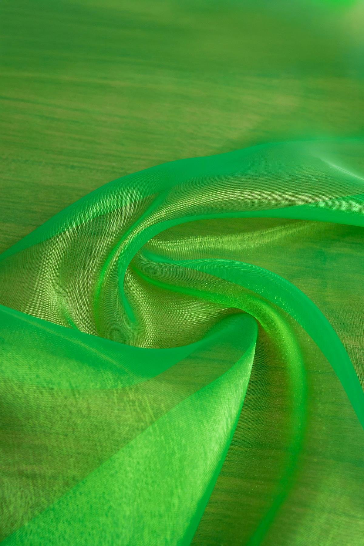 Cam Organze Yeşil Rengi Kumaş - Kumaş Deposu