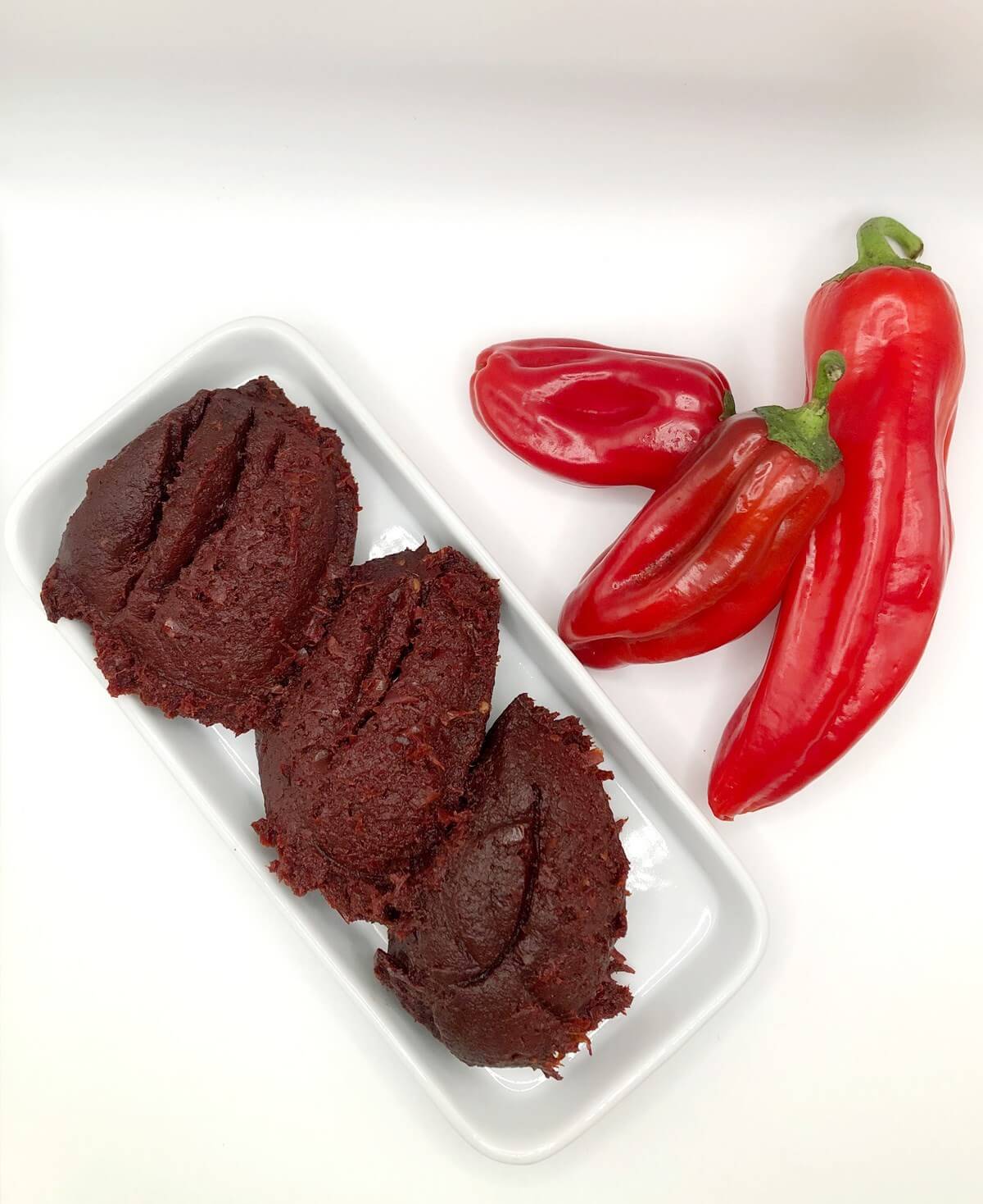 URFA ACI BİBER SALÇASI (ACI İSOT REÇELİ) 1 KG  URFA ACI BİBER SALÇASI (ACI İSOT REÇELİ) 1 KG Banbi Doğal ve Organik Ürünler | İndirimli Fiyatlar | Online Satış