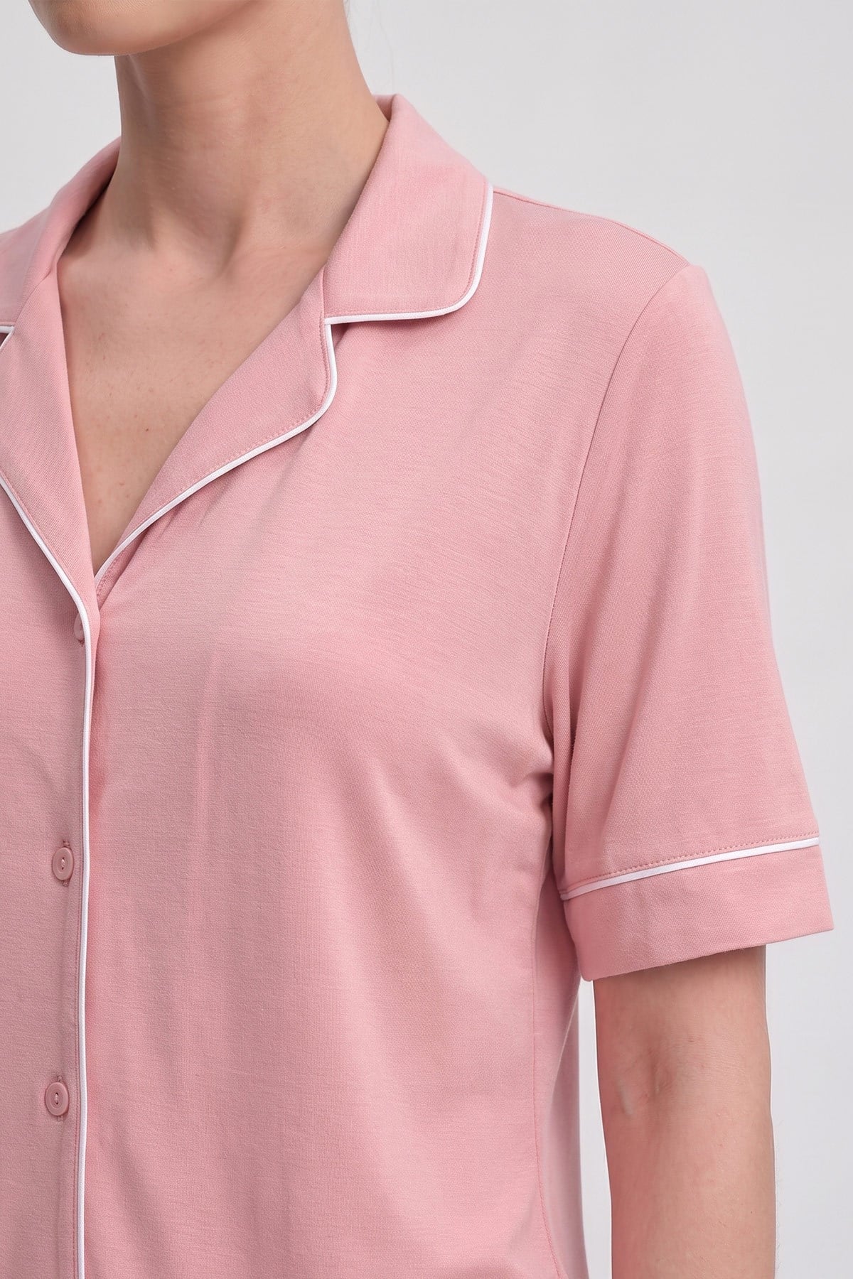Mısırlı Kadın Bambu Pijama Gömlek Sort Takım Toz Pembe