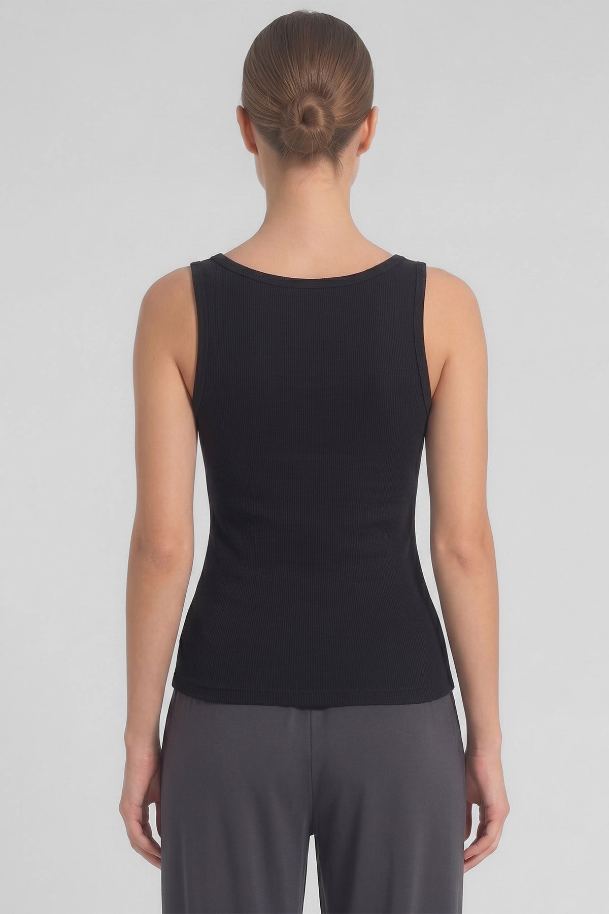 Mısırlı Kadın Kaşkorse Sırtı Kapalı Askılı T-shirt Siyah
