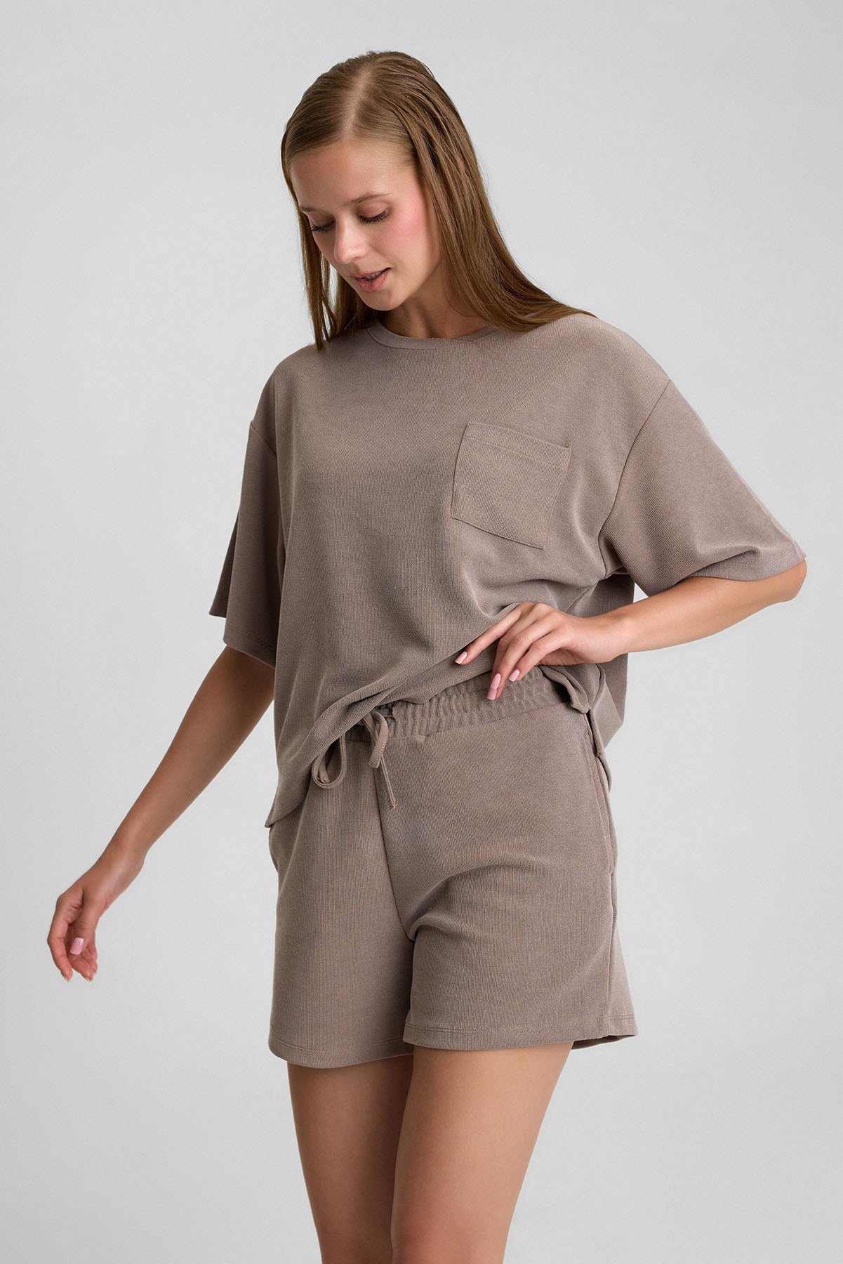 Mısırlı Kadın Modal Oversize Cepli T-shirt Şort Takım Açık Kahverengi