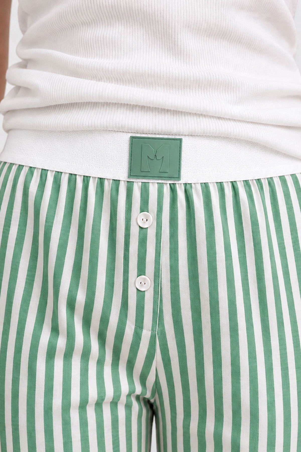 Mısırlı Kadın Modal&Pamuk Karışımlı Askılı Pijama Takım Beyaz-Yeşil Çizgili