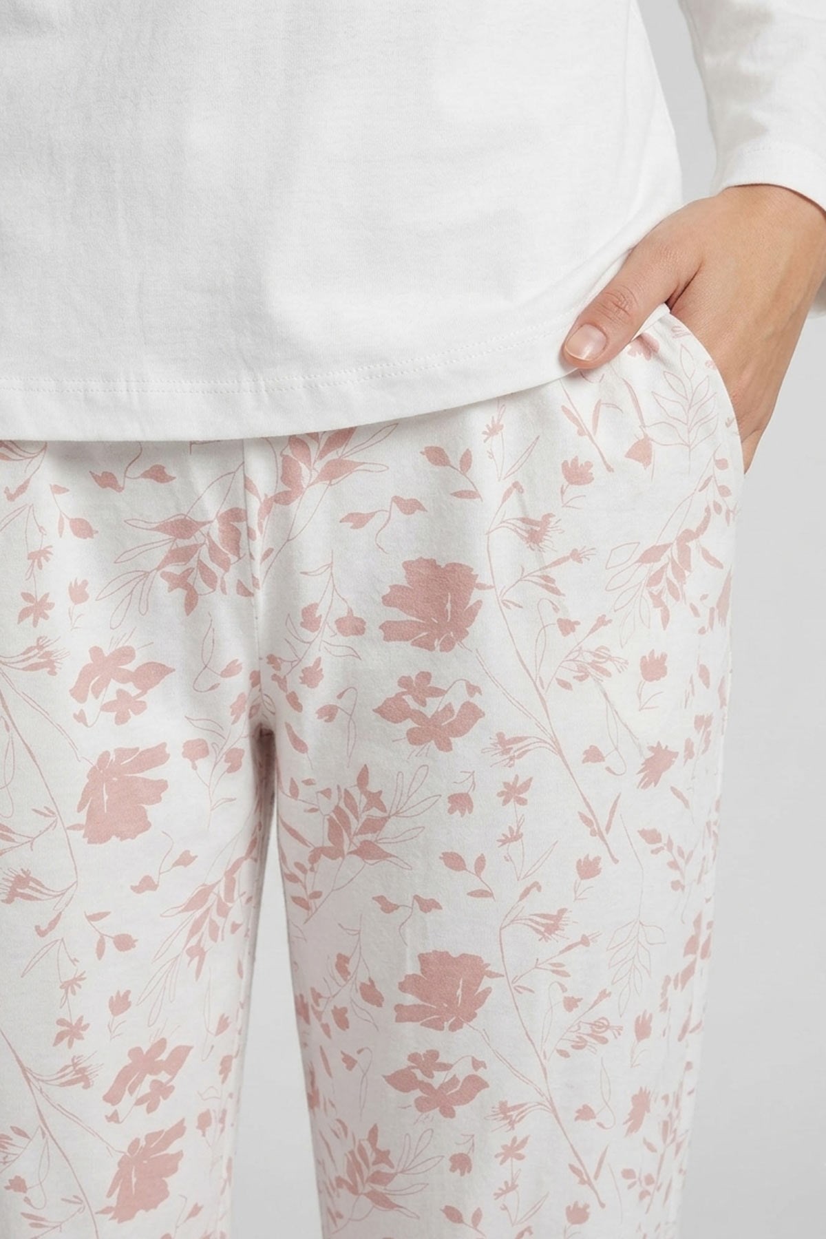 Mısırlı Kadın Pamuk  Pach Detaylı Pijama Takım Ekru