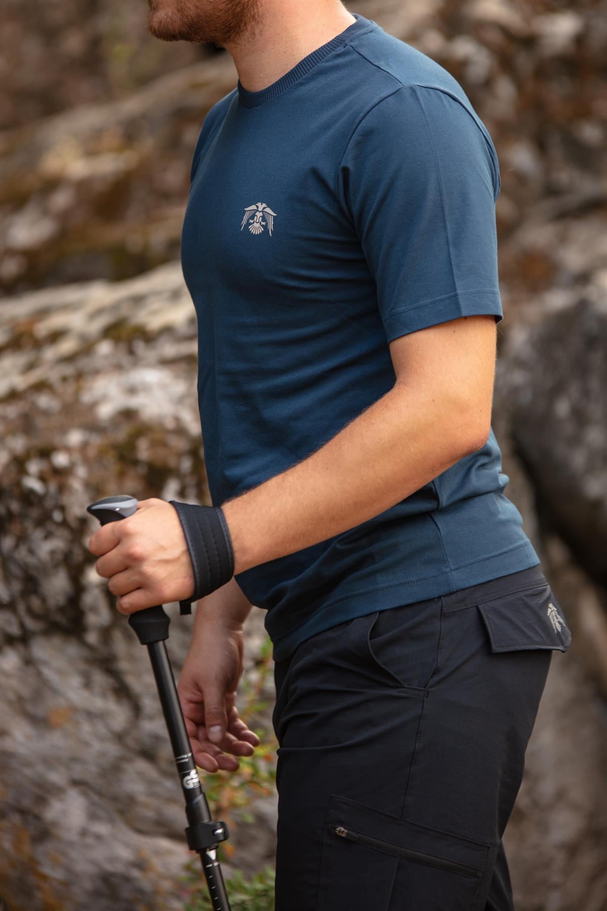hugluoutdoorLacivert Basic T-Shirt